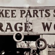 Fine art photography Walker Evans – “Garage in Southern City Outskirts”, 1936