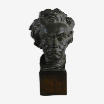 Flat bust of ludvig von beethoven - bronze color