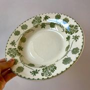 set of 8 hollow plates in Digoin Sarreguemines Iron Earth model "Geranium" green late 19th century