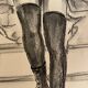 Tableau signé fusain portrait féminin mode « style Victorien »