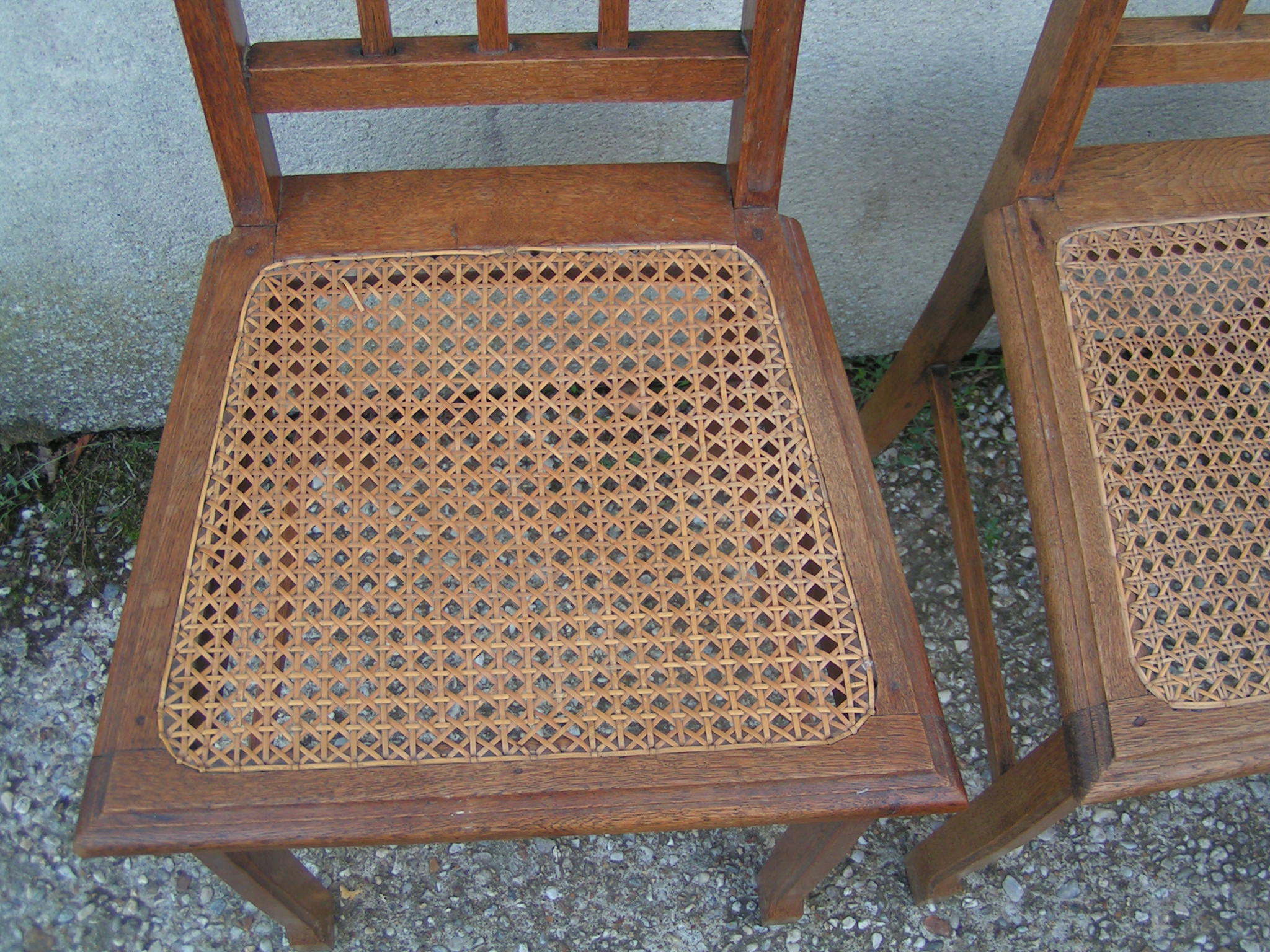 4 chaises cannées en chêne