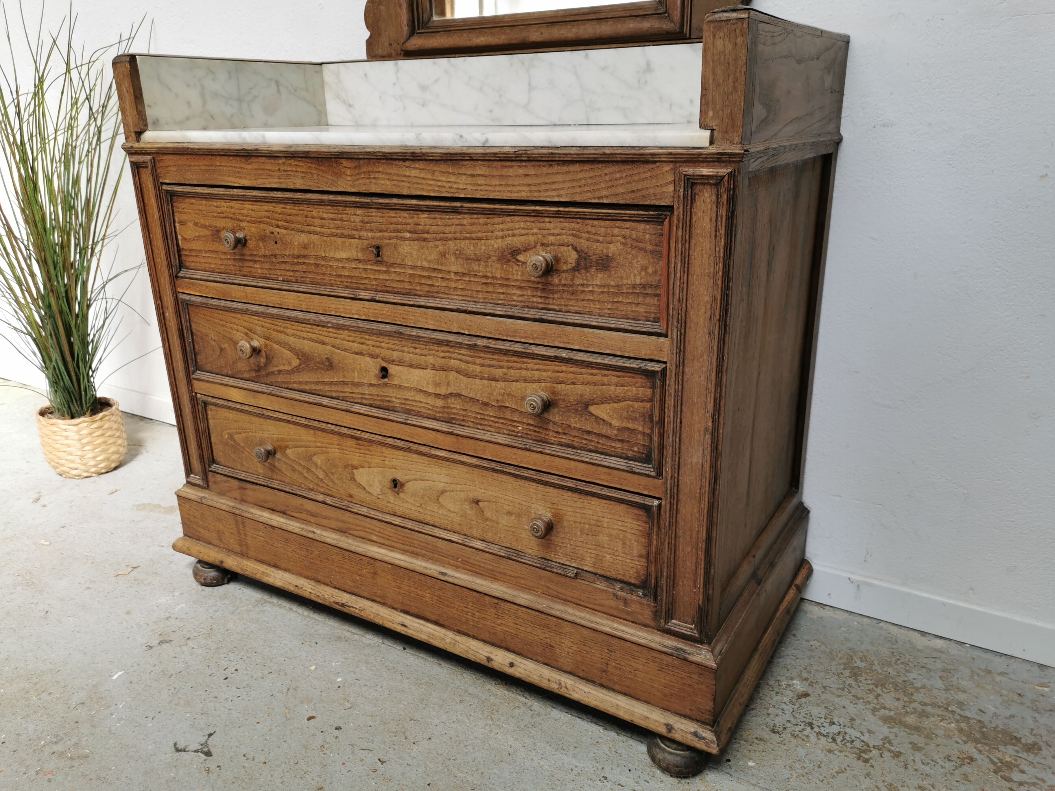 Commode coiffeuse 1900 en chêne et marbre
