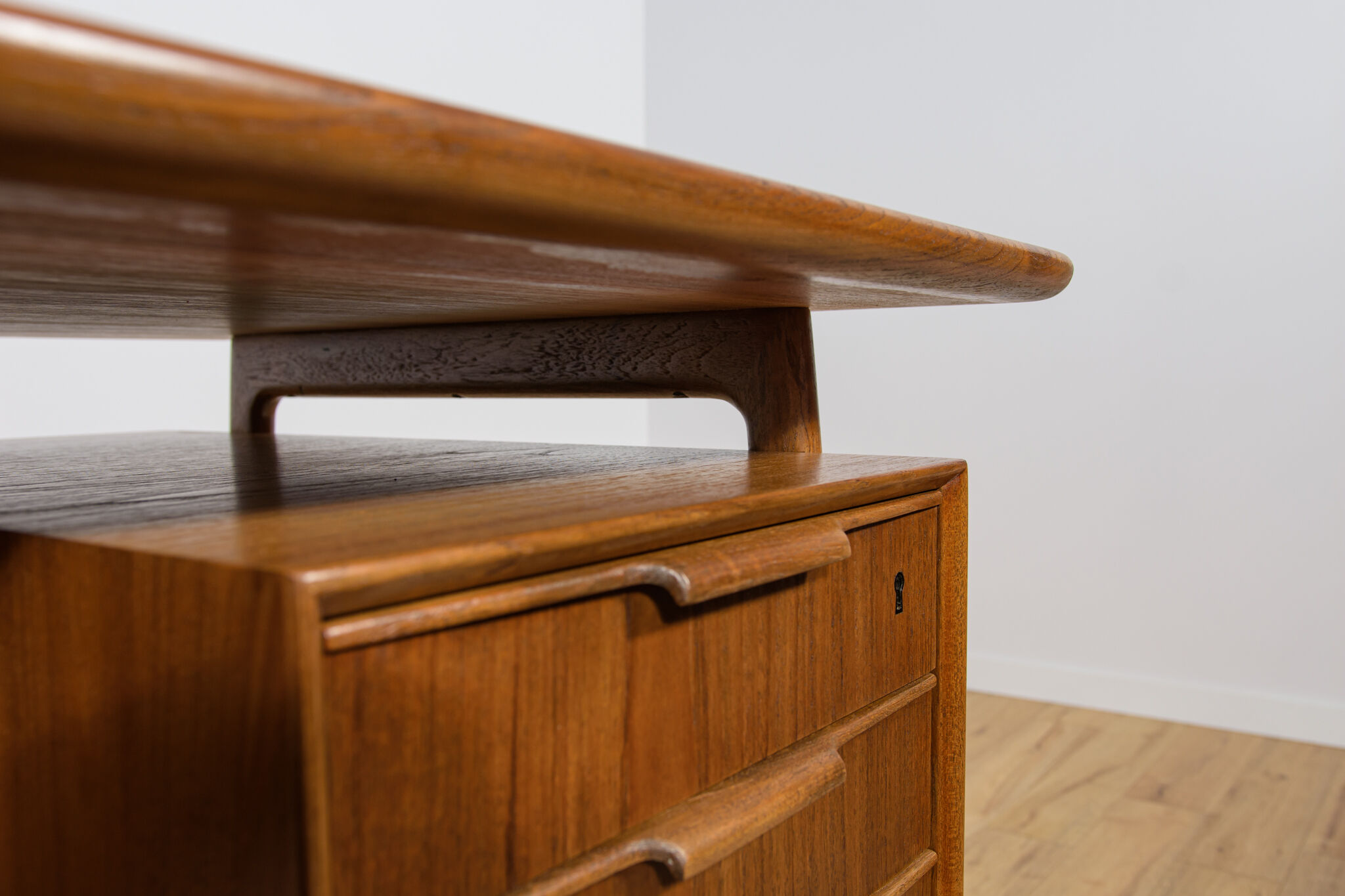 Mid-Century Teak Model 75 Freestanding Desk from Omann Jun, Denmark, 1950s