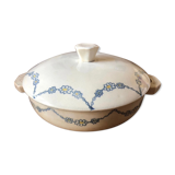Vegetable dish with lid