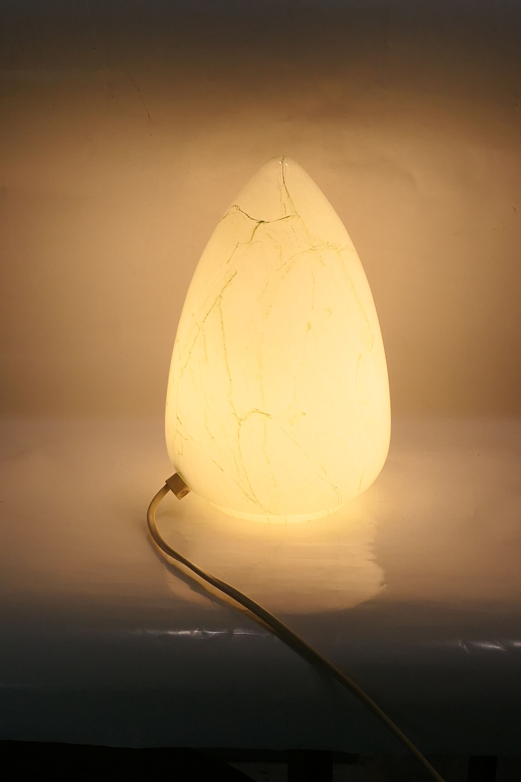 marbled opaline glass egg lamp 1970-80