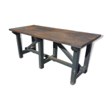 Table established of old shoemaker furniture