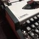 Olympia Traveller Typewriter luxury White as New