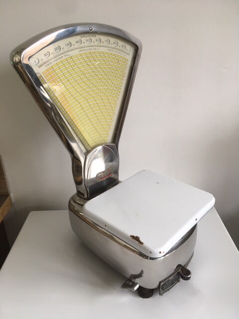 1957 berkel single-shelf scale