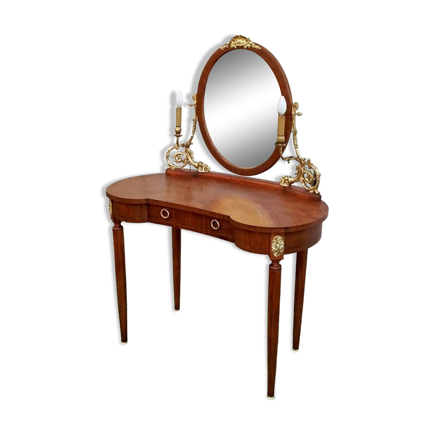 Kidney dressing table
