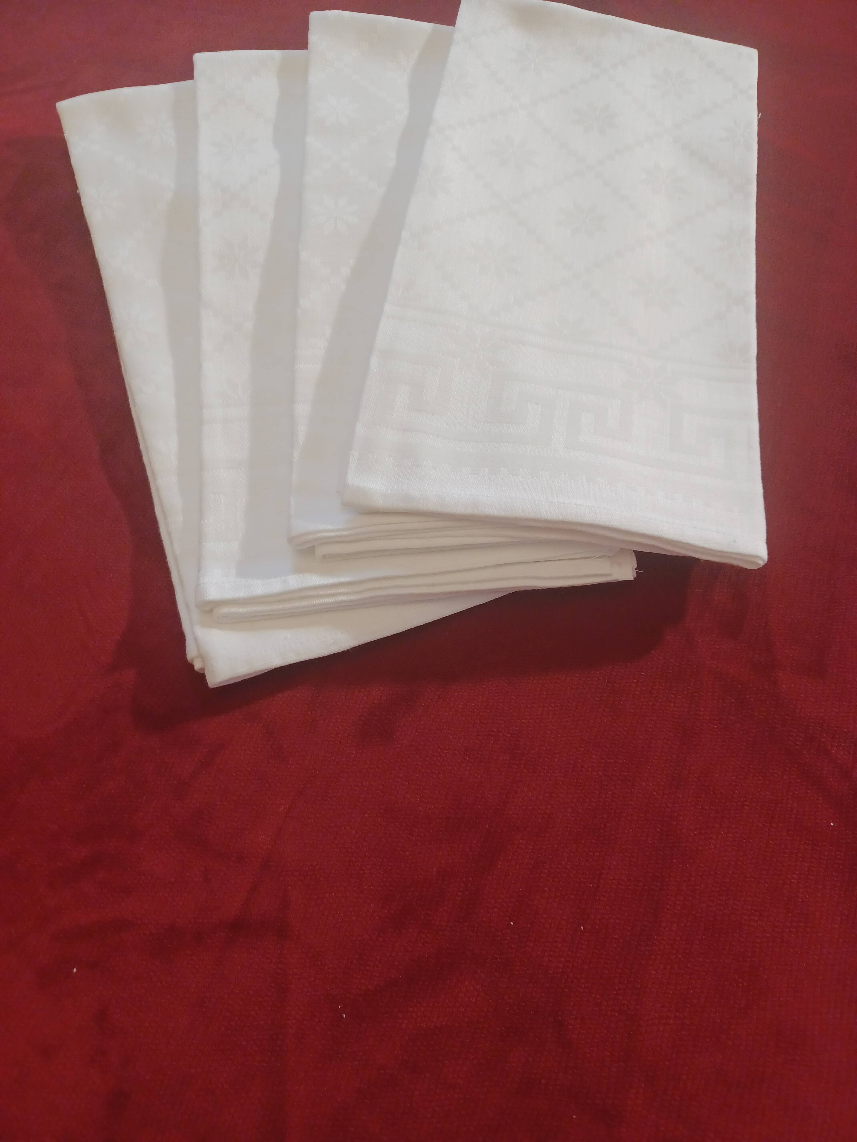 4 white linen damask napkins
