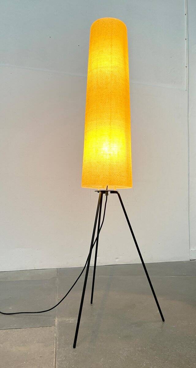 Mid-century minimalist tripod floor lamp by Hesse Leuchten, 1960s.