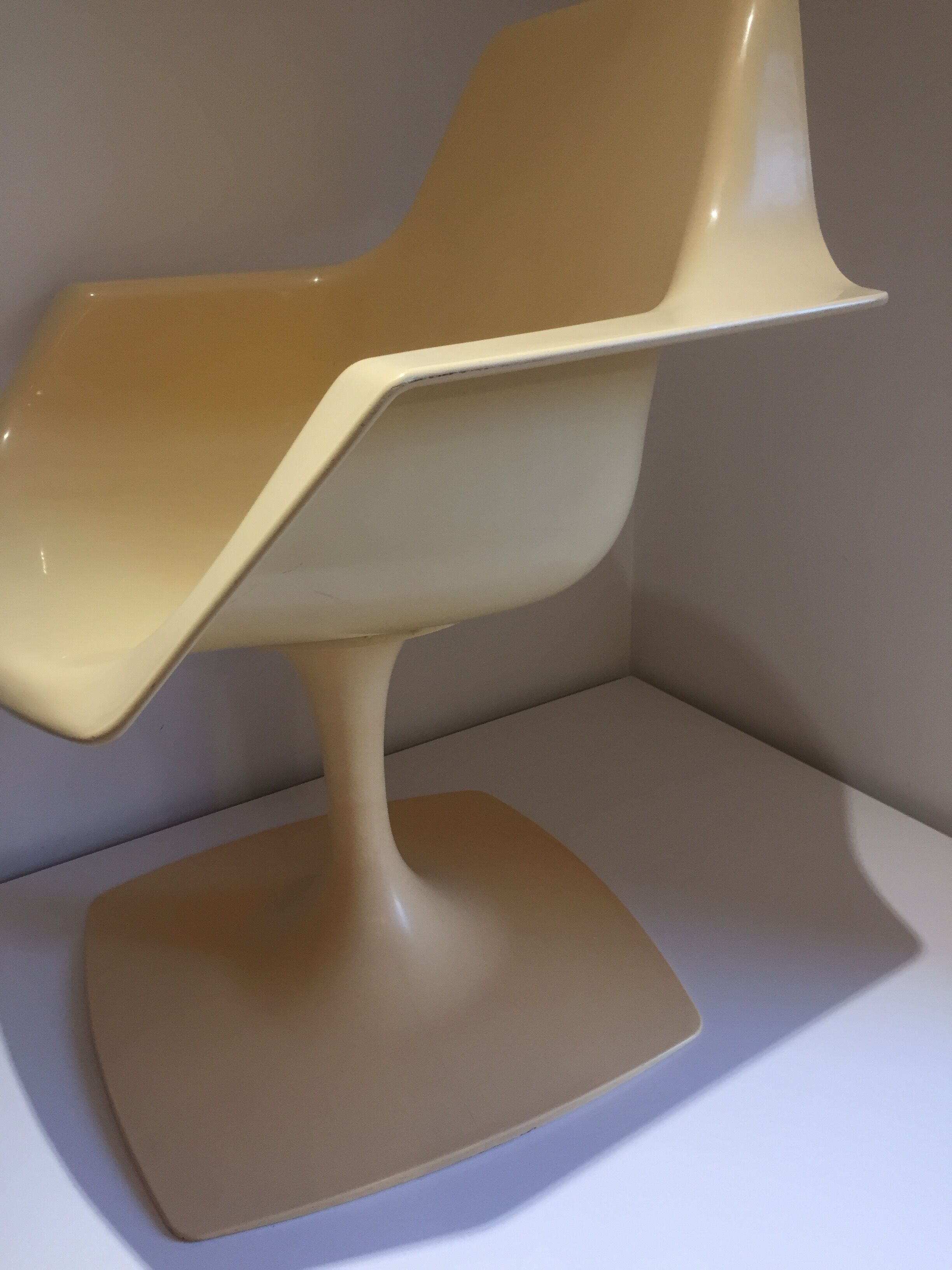 Swivel armchair design Orlowski for Stamp Nurieux, France, year 1970