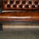 Banc de pub victorien Chesterfield en cuir restauré
