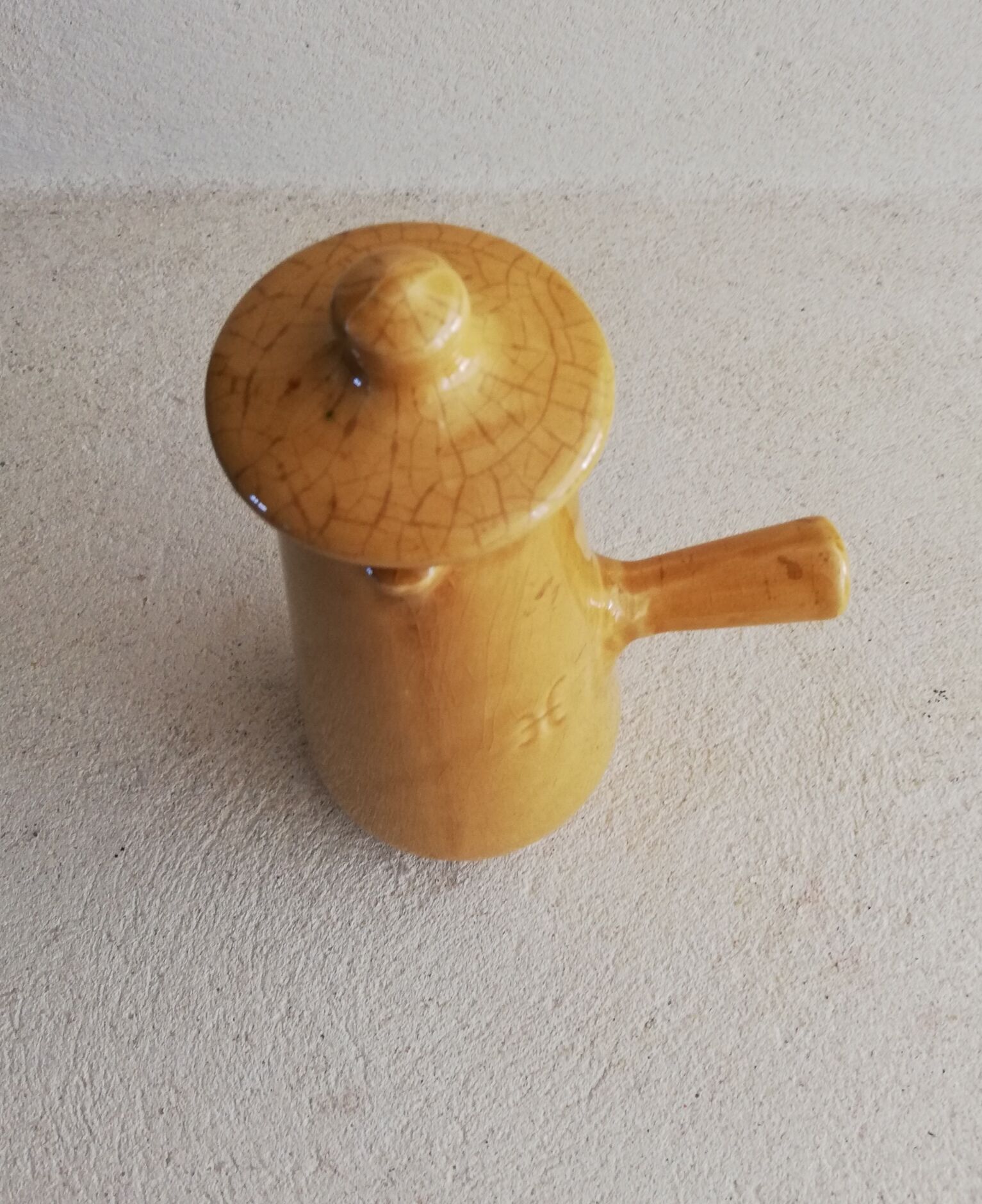 Glazed ceramic oiler