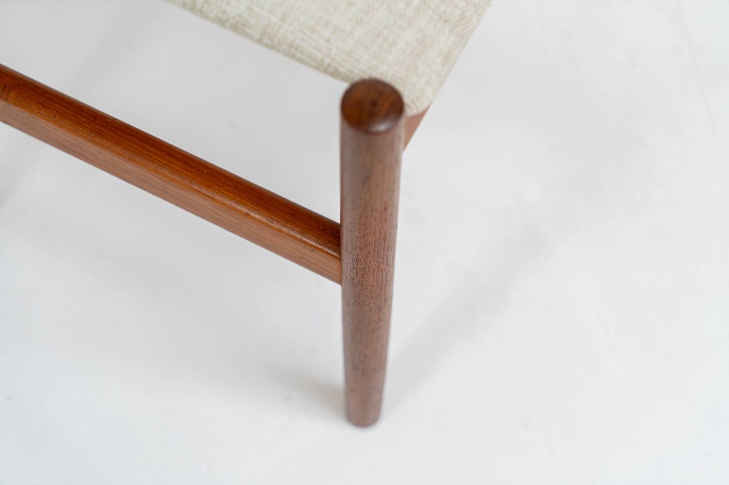 Tabouret de Hugo Frandsen pour Spøttrup (Danemark, années 1960).