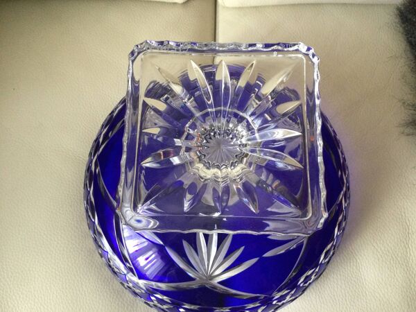 Coupe en cristal bleu de Lorraine Saint Nicolas