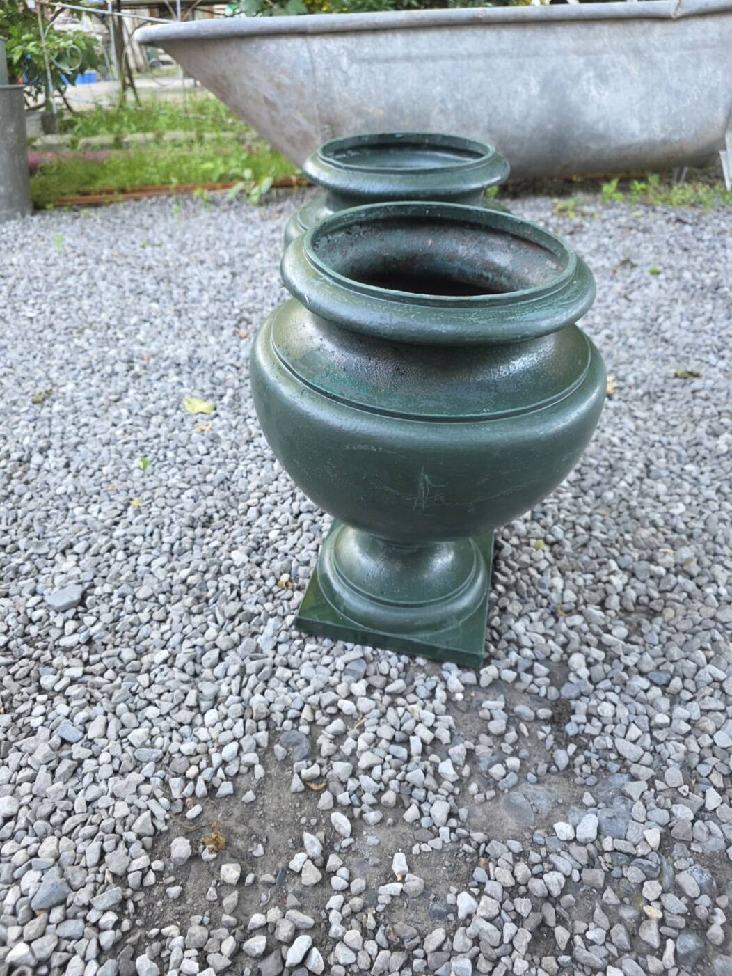 Paire de vases medicis en fonte du XIXème