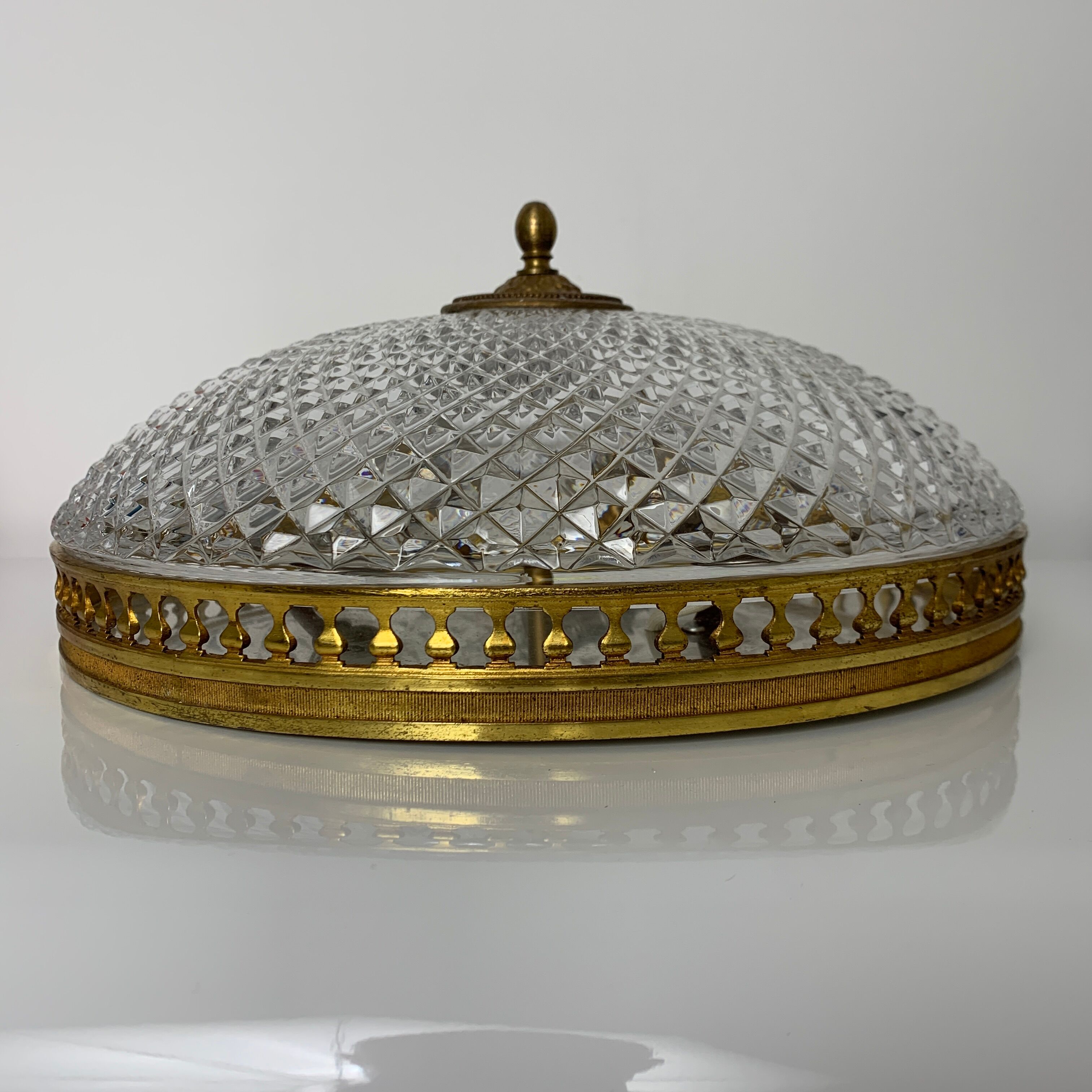 Ceiling lamp Metal gold globe glass decor