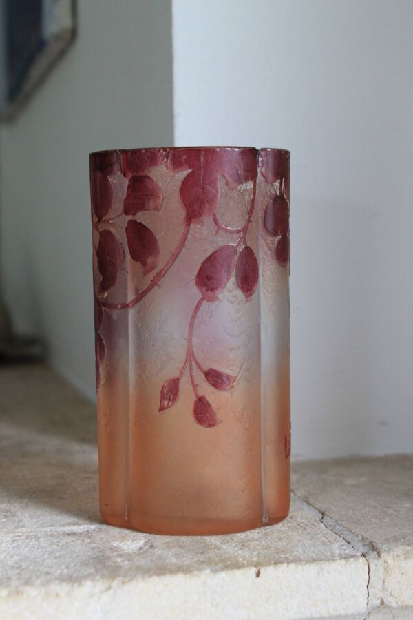 Legras vase quadrilobé série ''rubis'' en verre (1900 - 1910)