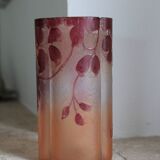 Legras quadrilobed vase from the "ruby" series in glass (1900 - 1910)