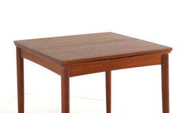 Compact Poul Hundevad for Hundevad & Co extendable dining table