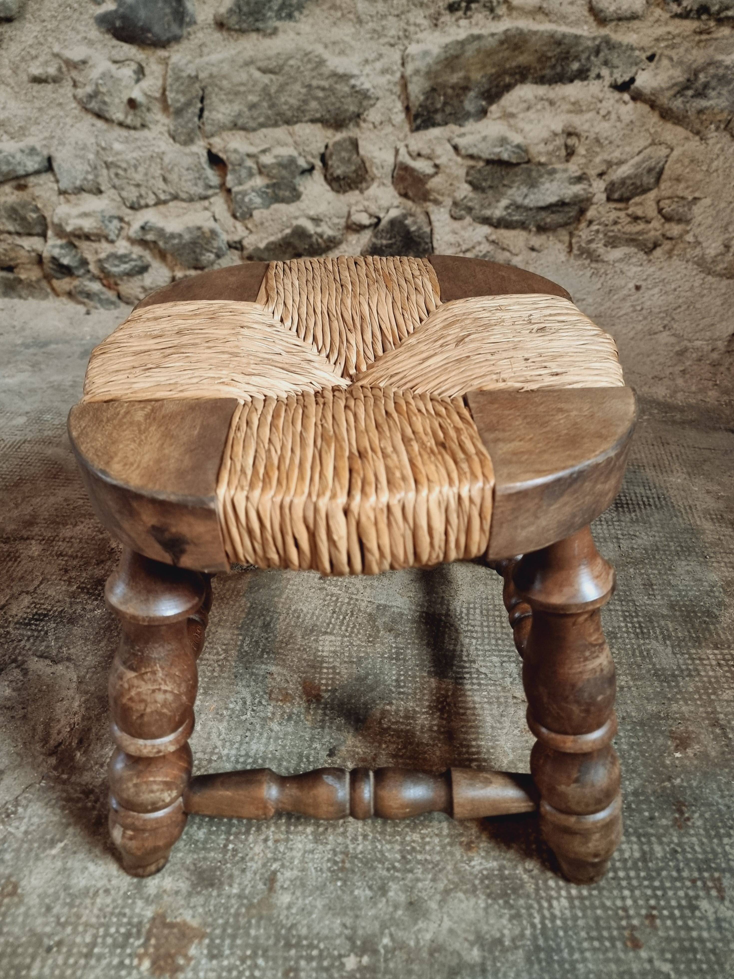 Vintage beechwood stool with straw seat – France, 1950s