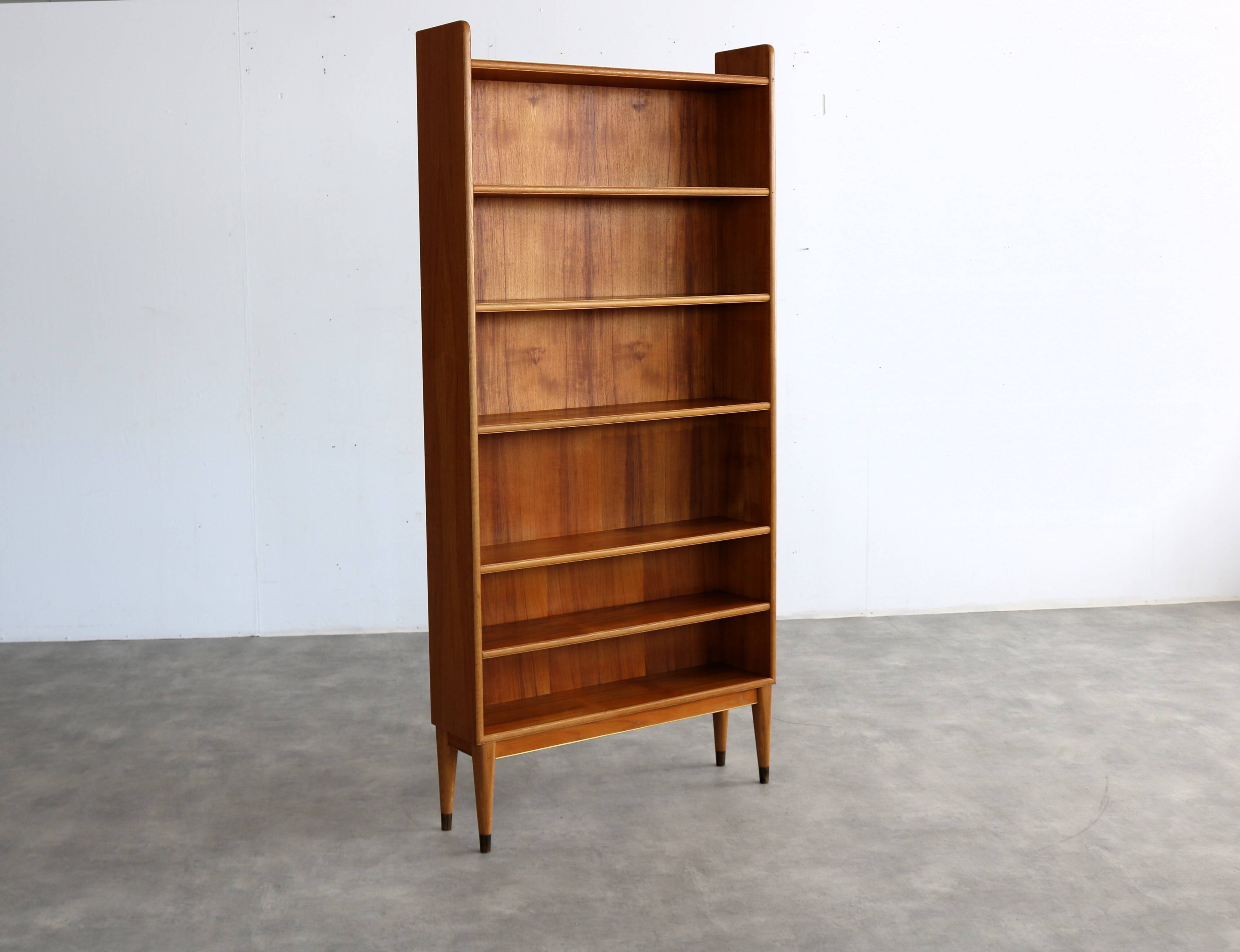 Vintage secretary | wall cupboard | 60s | treman