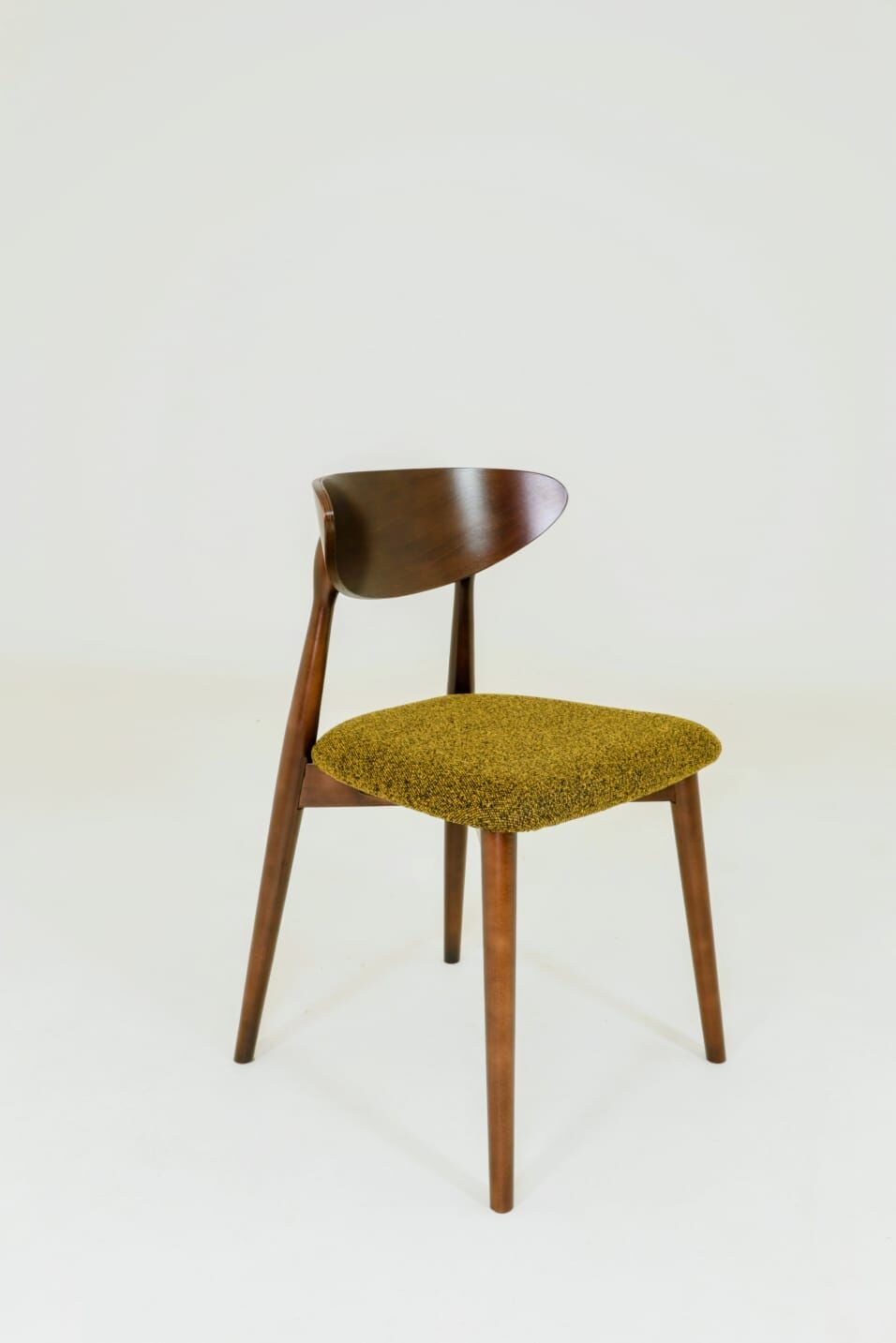 Set of 6 Scandinavian-style dining chairs