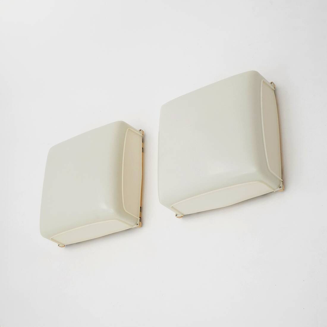 Pair of “Cnosso” ceiling lamps by Angelo Mangiarotti for Artemide, 1960s