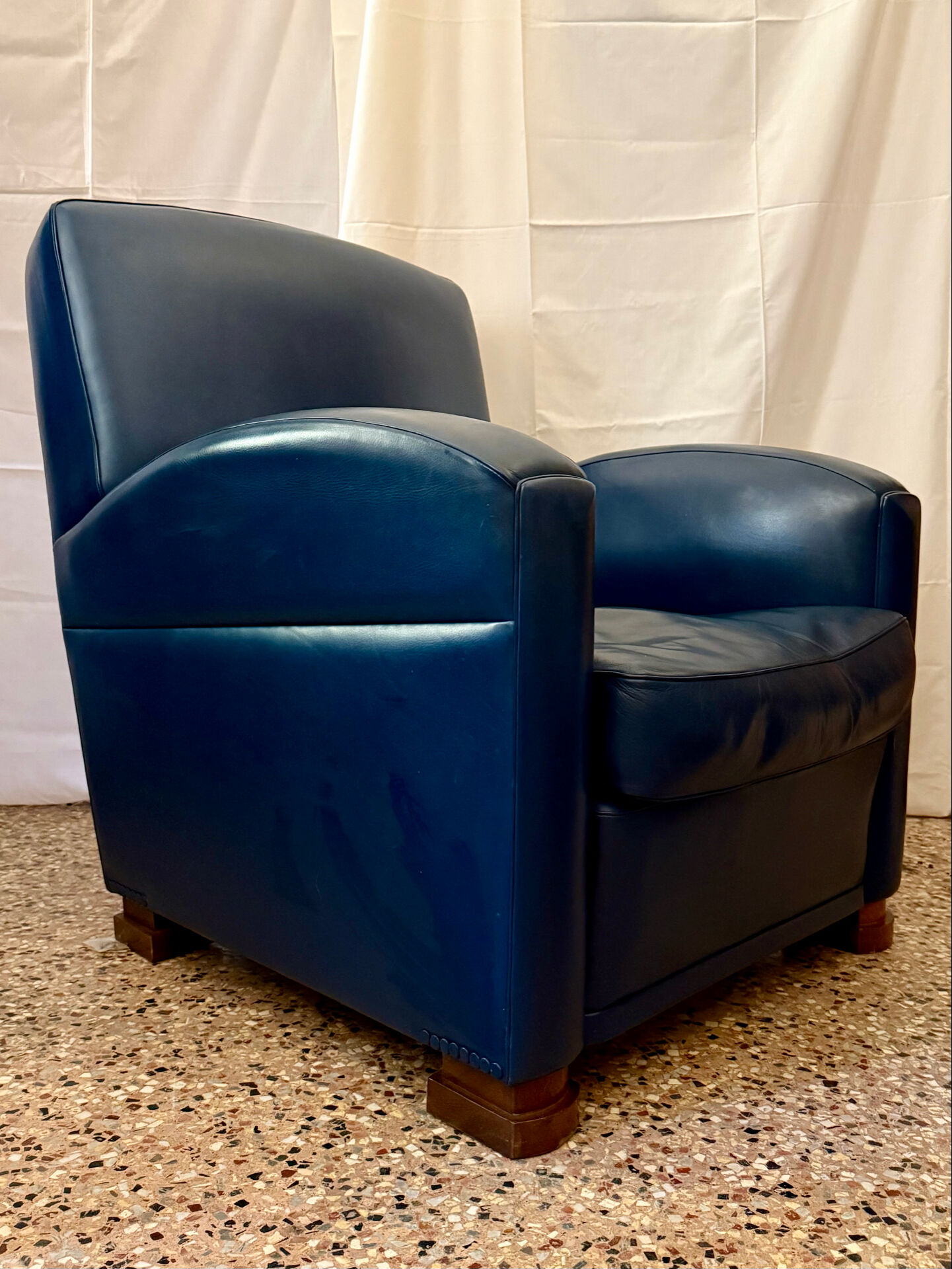 Tabarin Armchair in Leather by Poltrona Frau