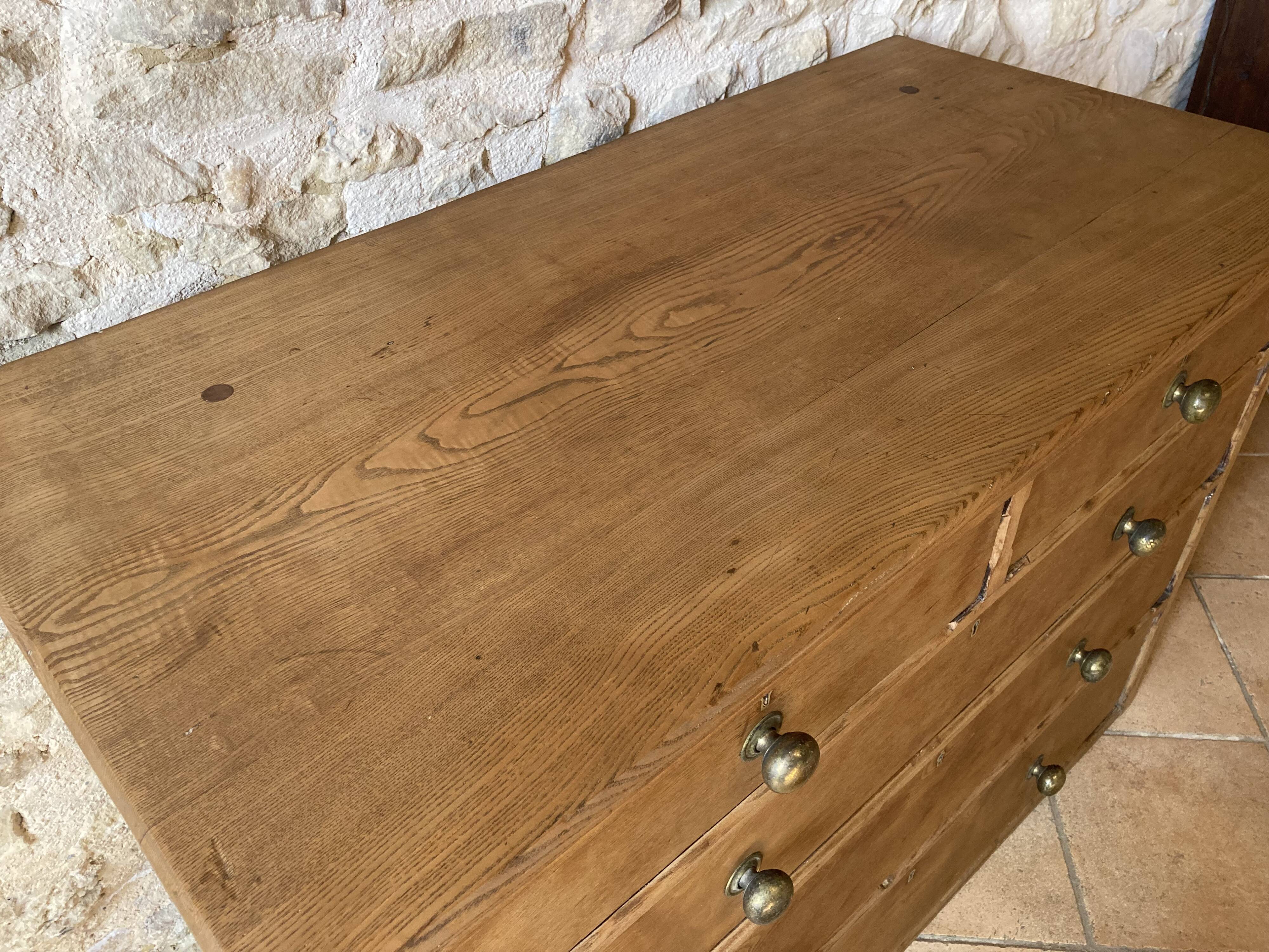 Old solid wood 5-drawer chest of drawers