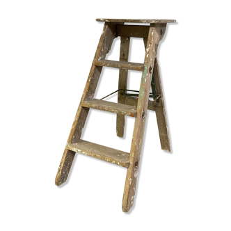 Painter's stepladder