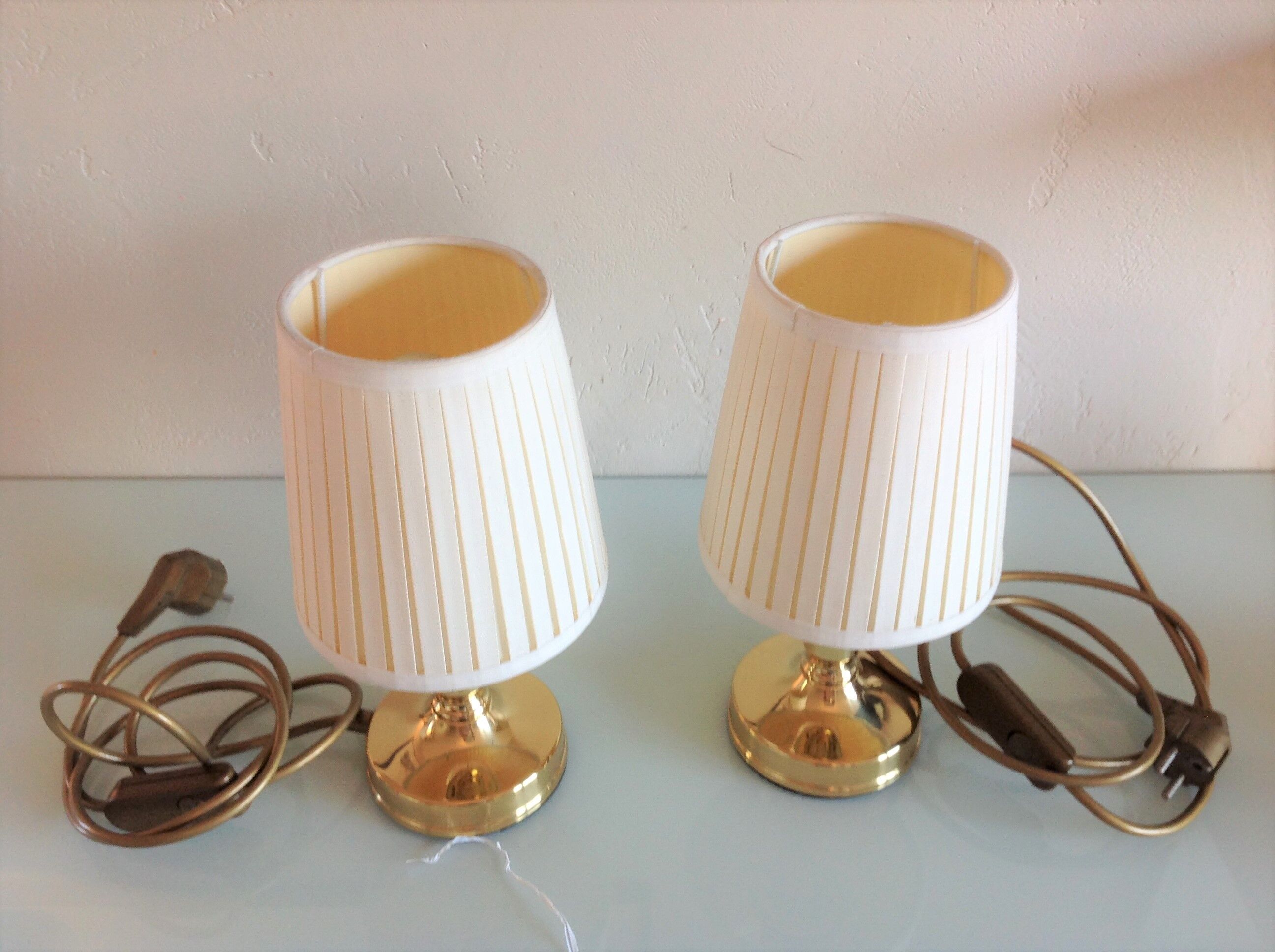 Pair of bedside lamps in golden metal and lampshade creme / vintage years 60-70