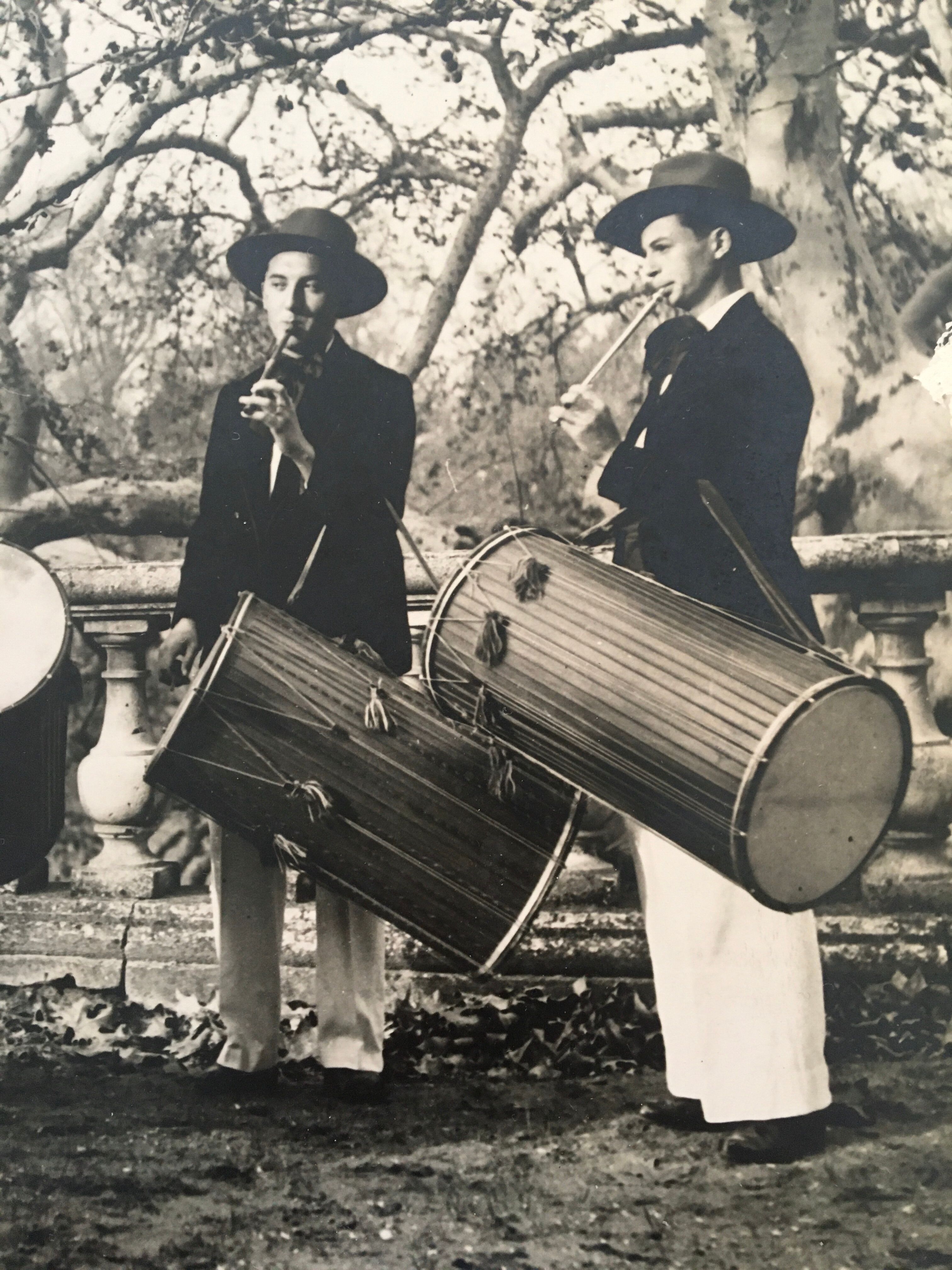 Old photo "Provencal drums"