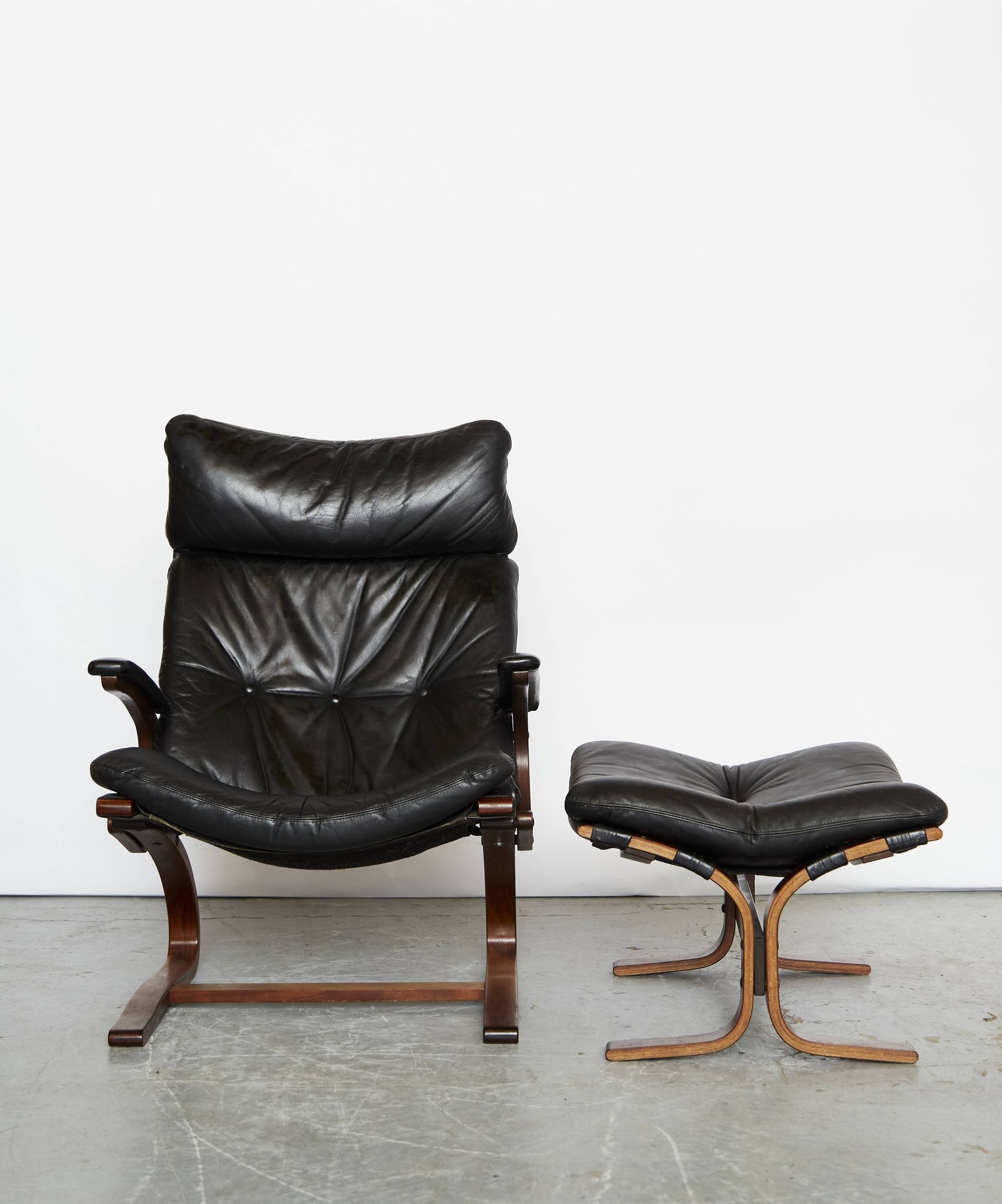 Chaise cantilever avec ottoman par Elsa & Nordahl Solheim pourRybo Rykken