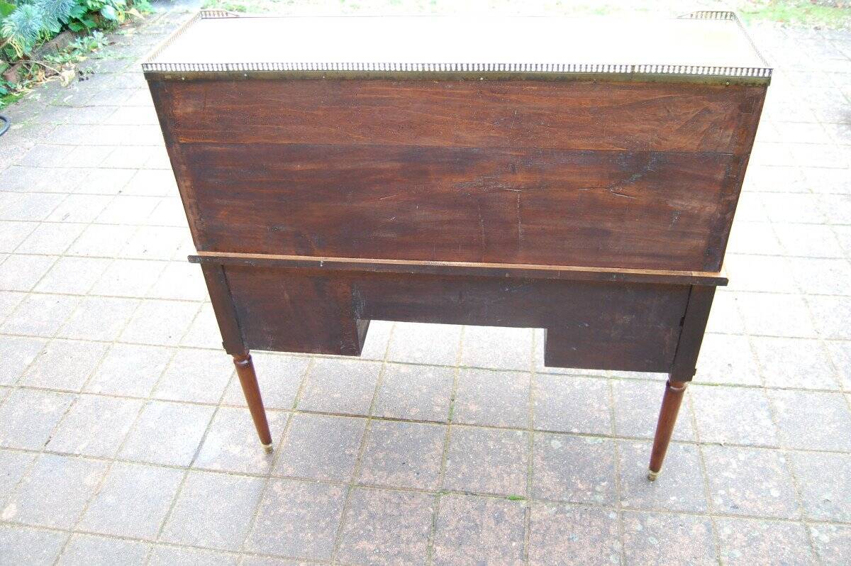 18th century Louis XVI period cylinder desk