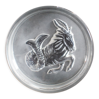 Crystal paperweight Aries pattern