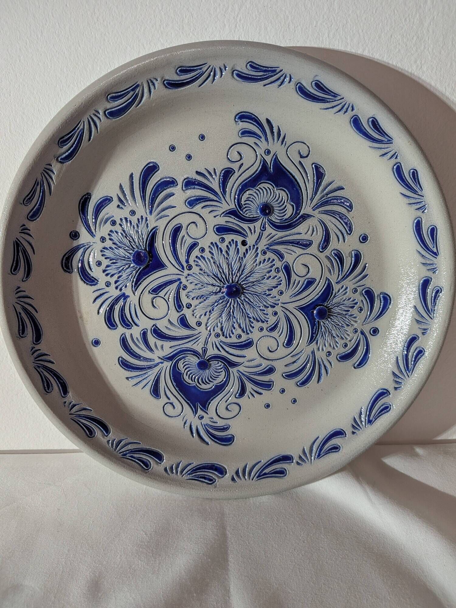 Salt-glazed stoneware wall plaque from Betschdorf – Fortuné Schmitter