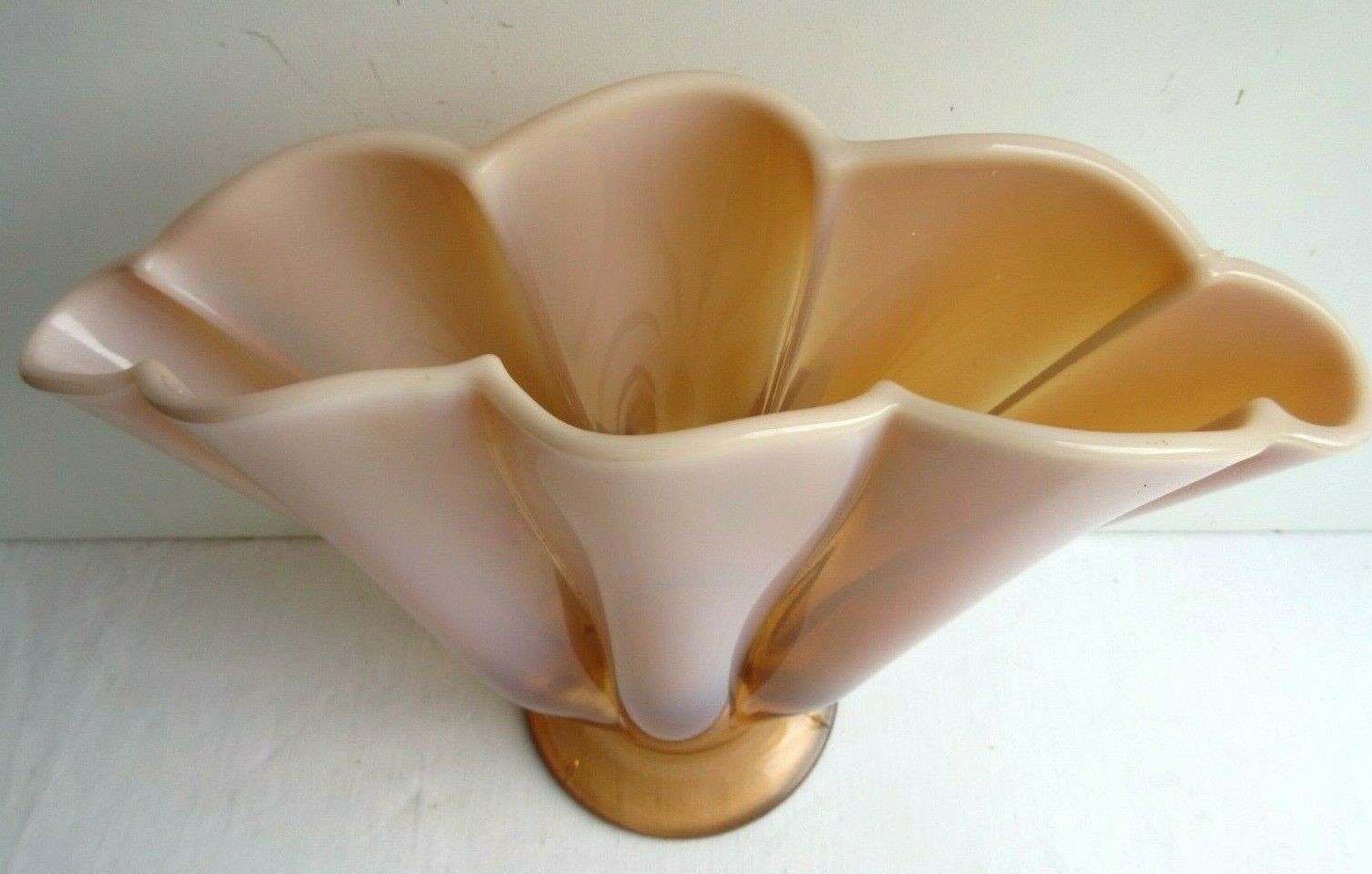 Art deco vase shape curved fan brown glass and pink opaline