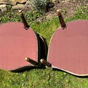 Paire de fauteuils cabriolet Louis XVI – dossier médaillon