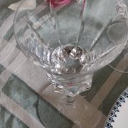 Service of 12 pieces, white and red wine, Bayel crystal.