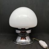 Globe lamp
