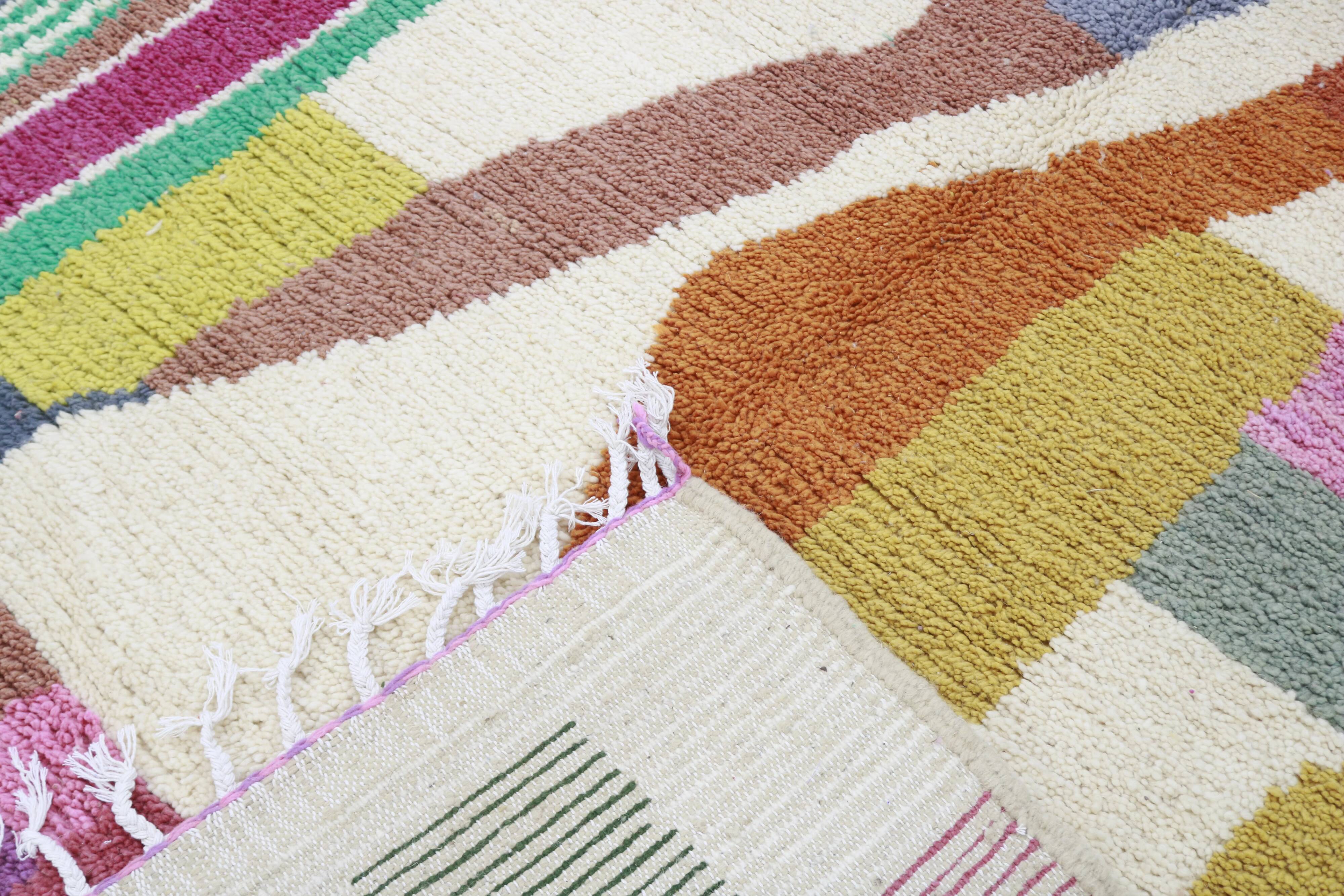 Azilal rug 295×195 cm – Abstract Moroccan rug with multicoloured geometric design, GO-973