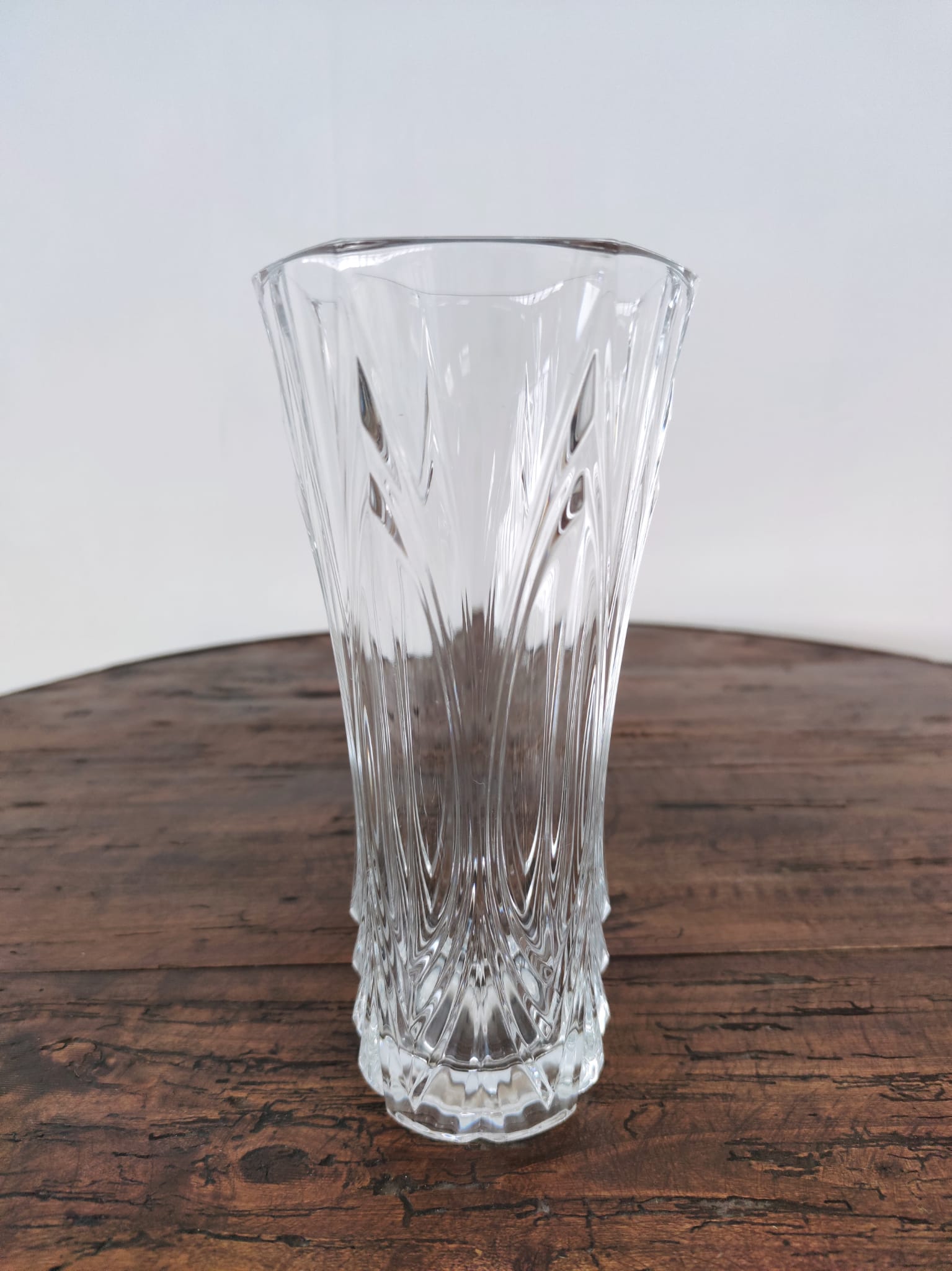 Vase en verre soufflé bord polygonal