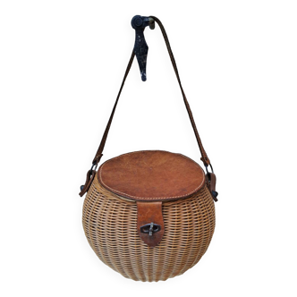 Vintage wicker bag basket