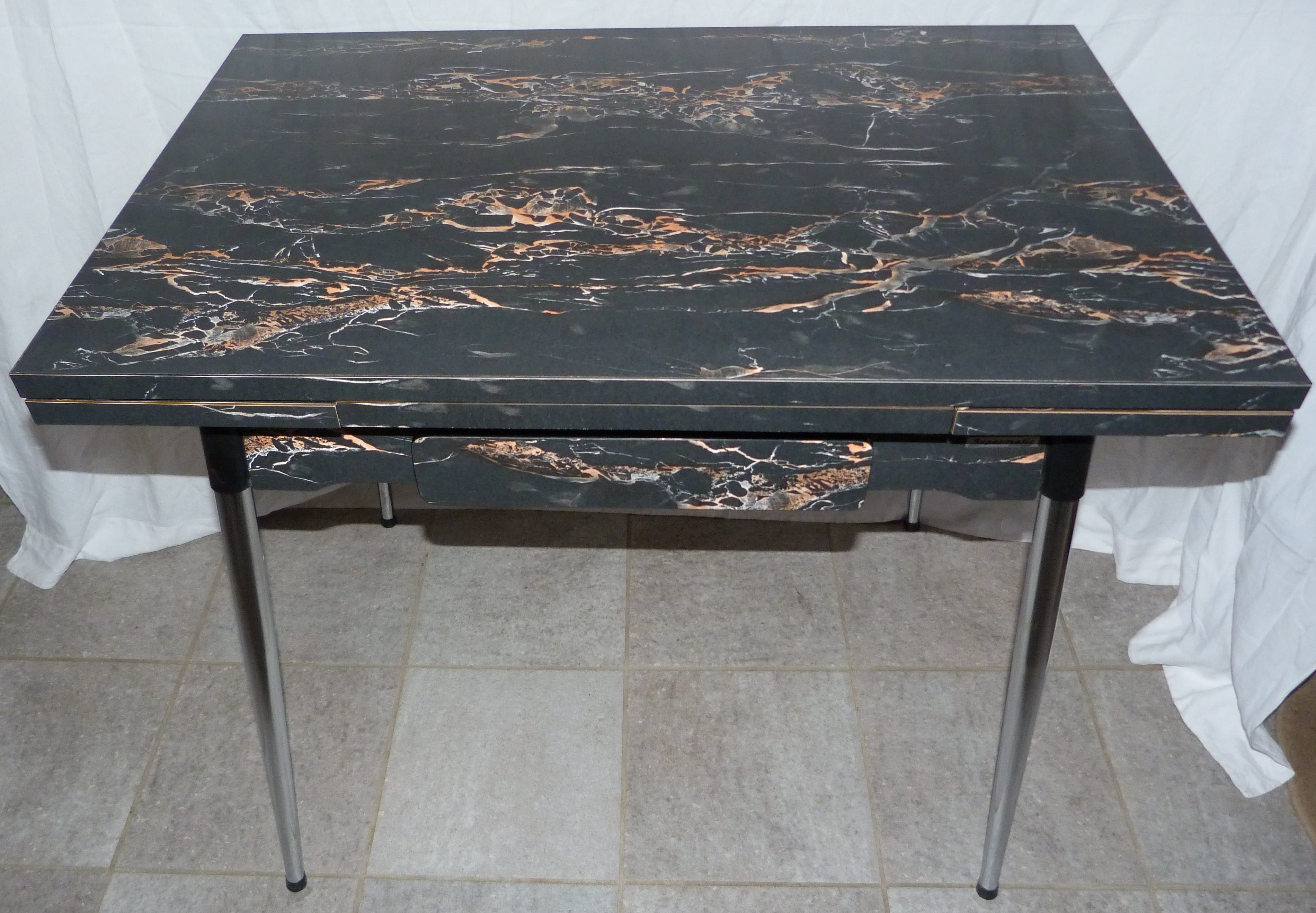 Table marble formica 70