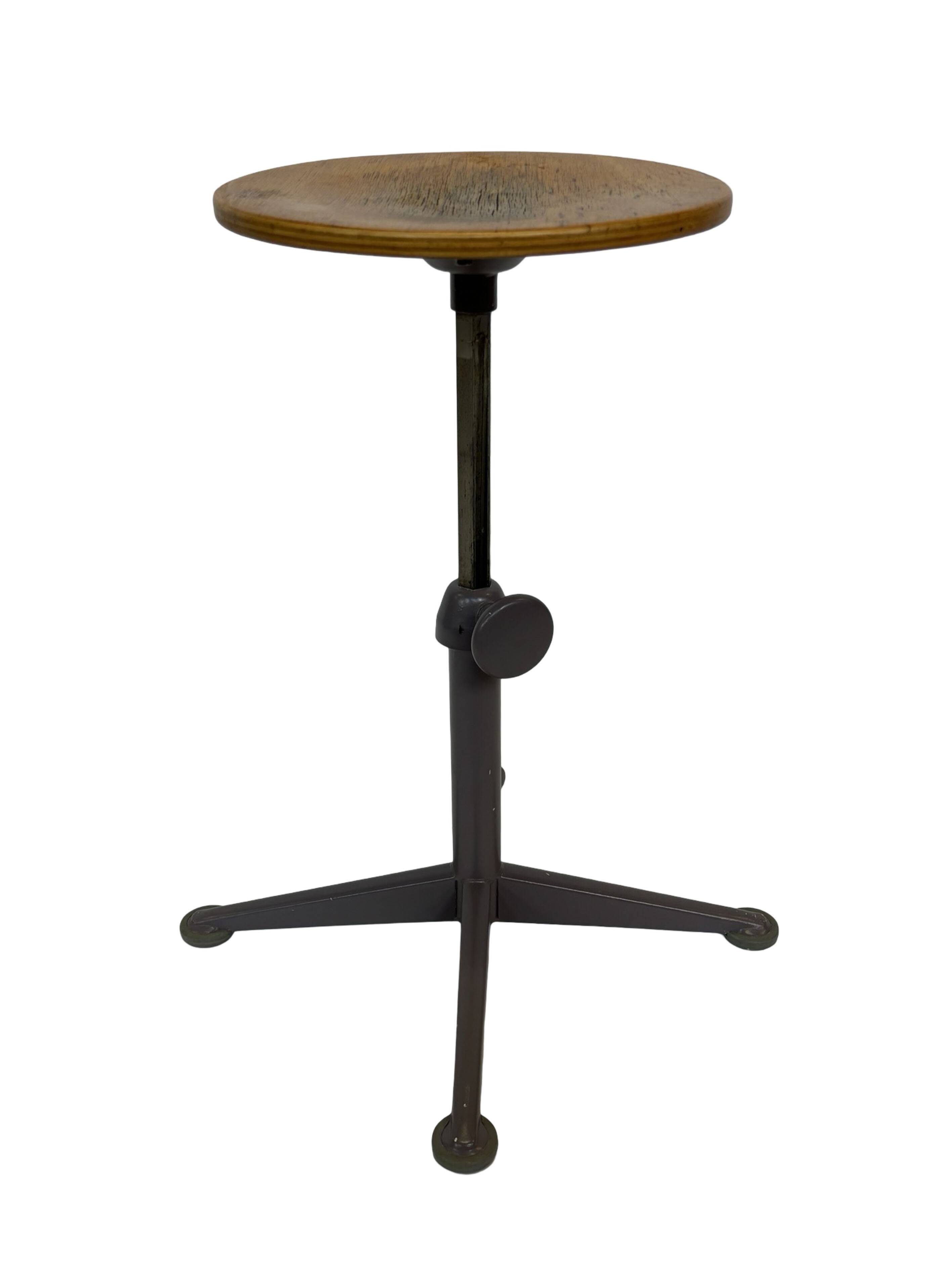 Vintage  Friso Kramer stool working chair by for Ahrend de Cirkel