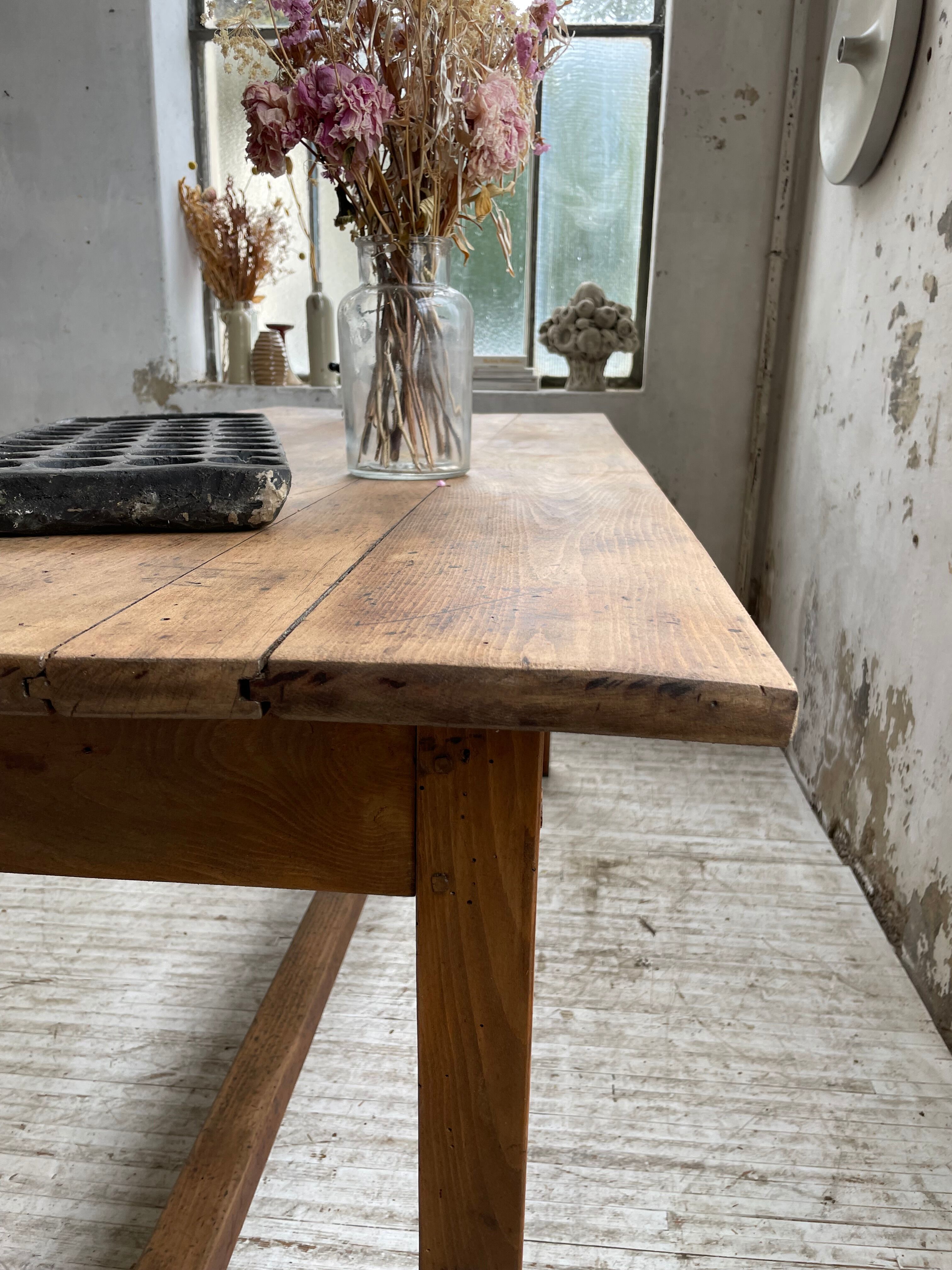 Oak island farmhouse table 2m