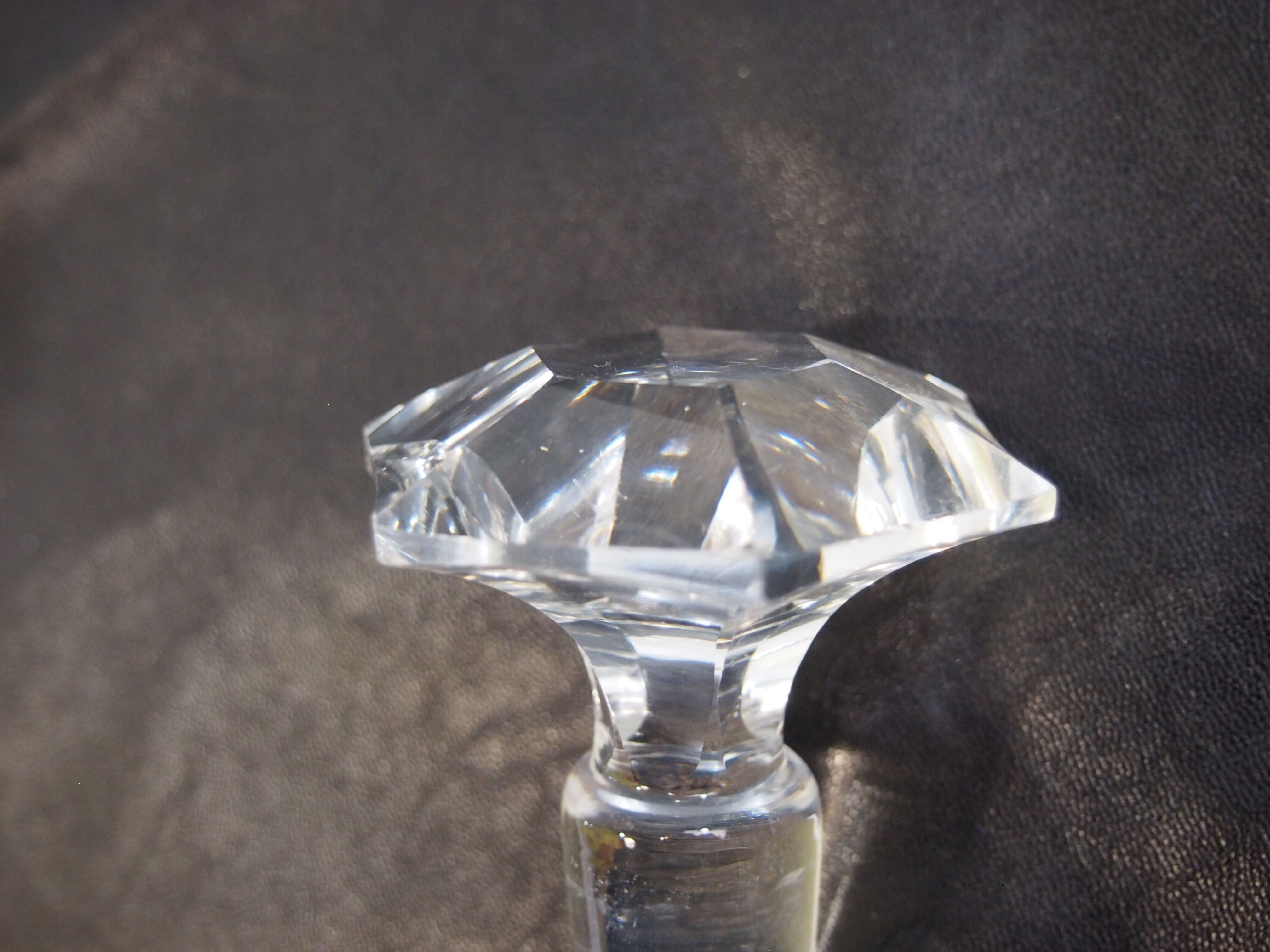 Ancient carafe with its cut crystal bouchon