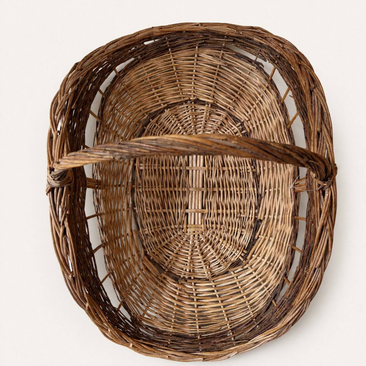 Willow log basket